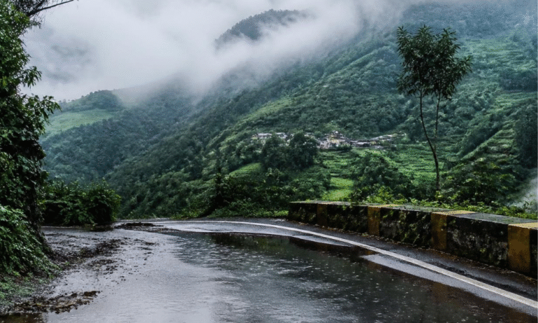 monsoon in ooty